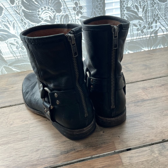 Frye black Phillip harness boots - Picture 3 of 13